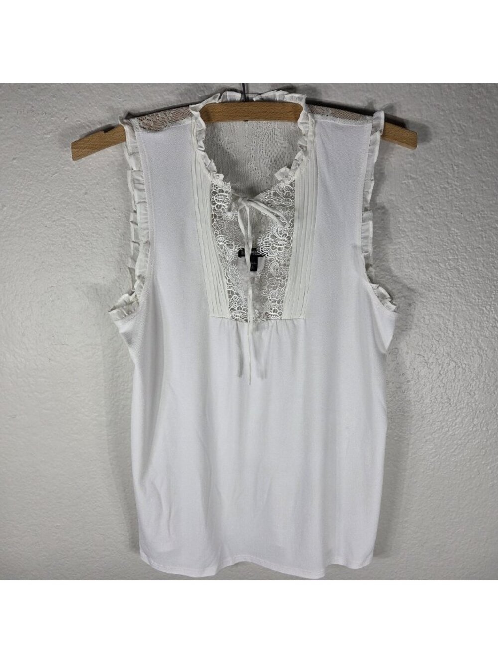 Express White Lace-Up Top Blouse Sleeveless Size S Ruffle Hem Tie Neck
